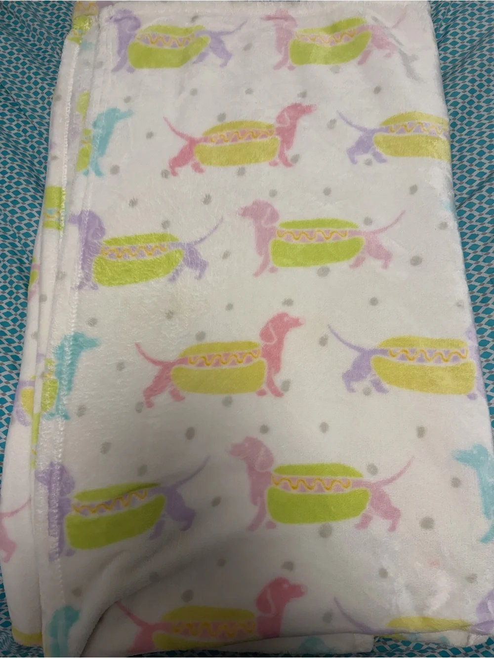 Pickle and Dot Dachshund throw